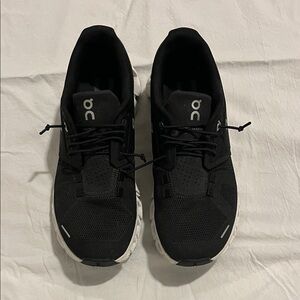 On Running women's Black and White Athletic Shoes